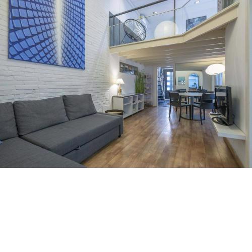 Charming Apartment with Private Roof Top near Plaza España