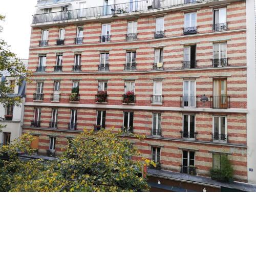 Charming central Paris Studio