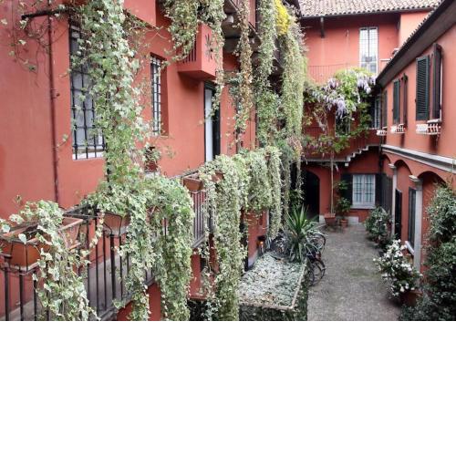 Charming Courtyard on Navigli