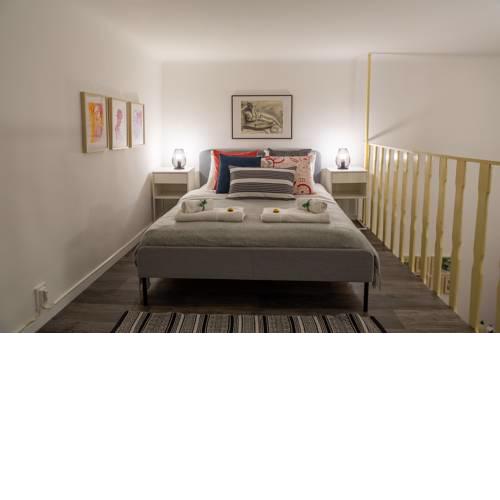 Charming Cute Artsy Apartment in Central Location