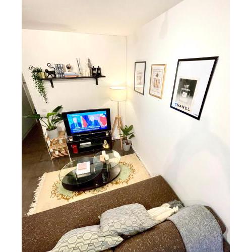 Charming flat near Champs Élysées