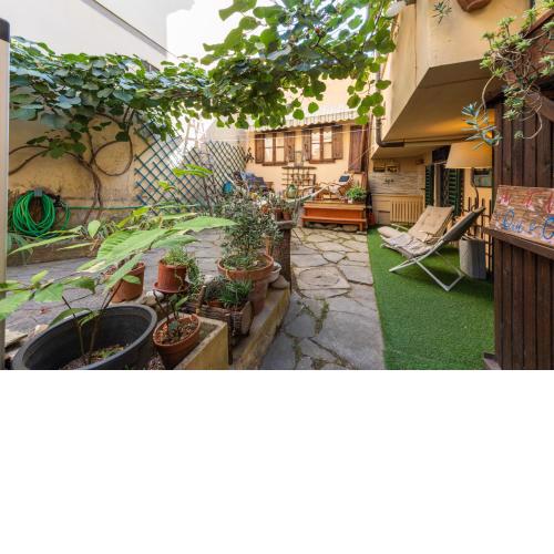 Charming Getaway in Florence ... European University