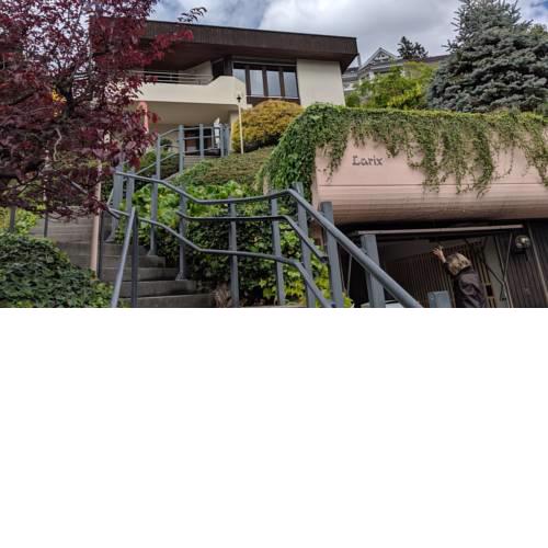 Charming home with stunning view