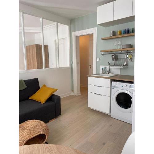 Charming love nest near the Bastille