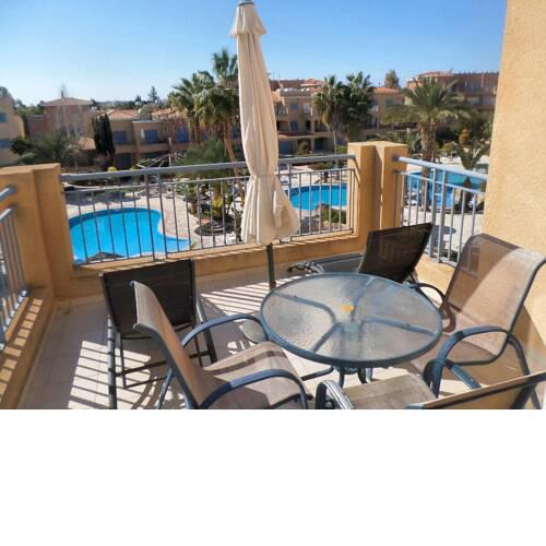 Charming pool facing apartment in Limnaria Gardens