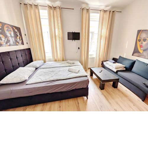 Charming Stay at Märzstraße Apartment Close to Vienna Attractions MZ27