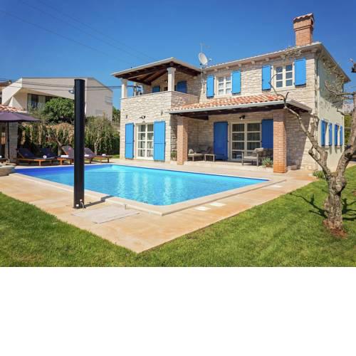 Charming Stone Villa with Swimming Pool in Visnjan