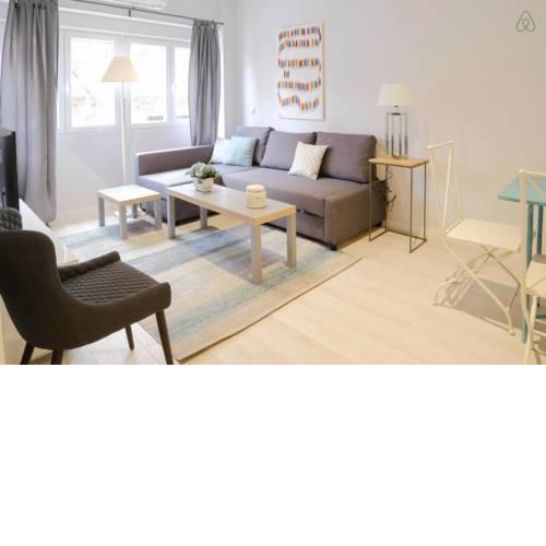 Charming studio in Cuatro Caminos area