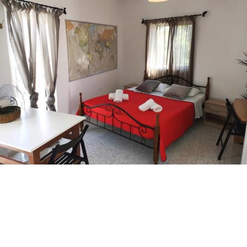Charming Studio nearby the Old Town with Balcony