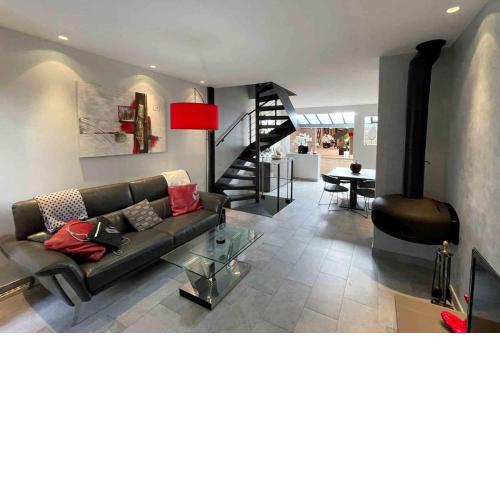 Charming townhouse with garden in the City of Love