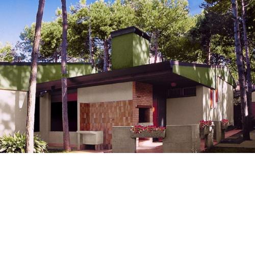 Charming villa in the elegant area of lignano