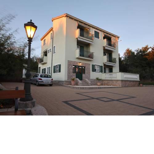 Charming Villa with Sauna on Sea in Starigrad
