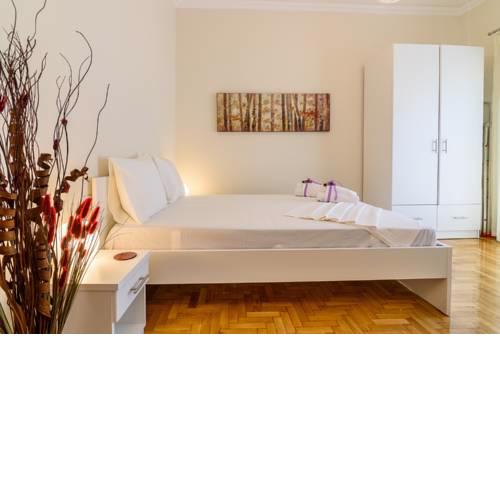 Charmy Petit Flat in Athens