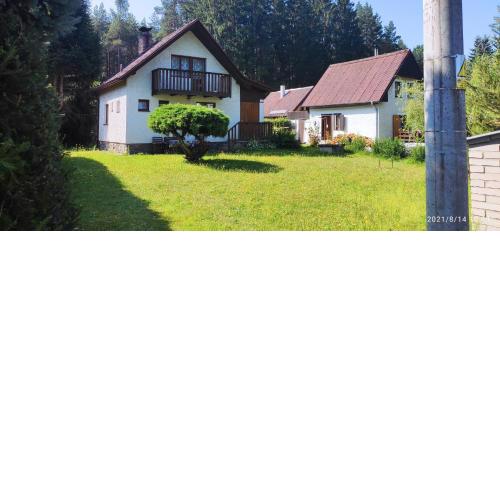 Chata Mareček - v lesní osadě u řeky Lužnice