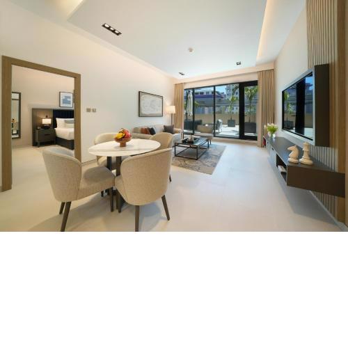 Cheval Maison - The Palm