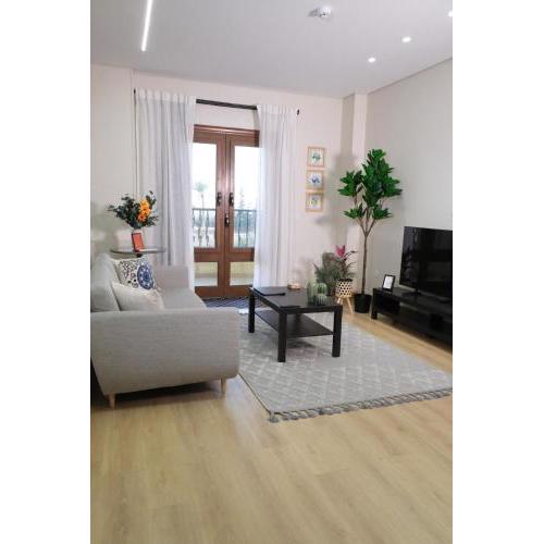 Chic 1 BR Apartment breakfast included, Close to CFC, Waterway 5A, District 5
