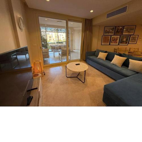 Chic 3BR Ground Free Beach & Pool access at Mangroovy