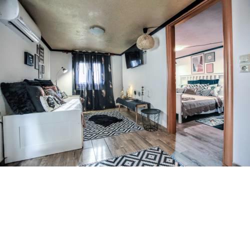 CHIC AND LUXURY SUITE!!