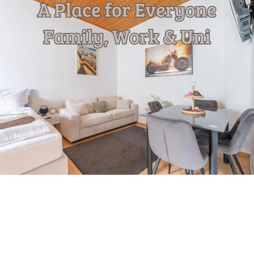 Chic Apartment in Leoben - Balcony & Easy City Access