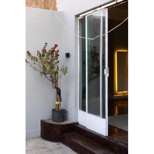 Chic Haven studio apartment at garden city