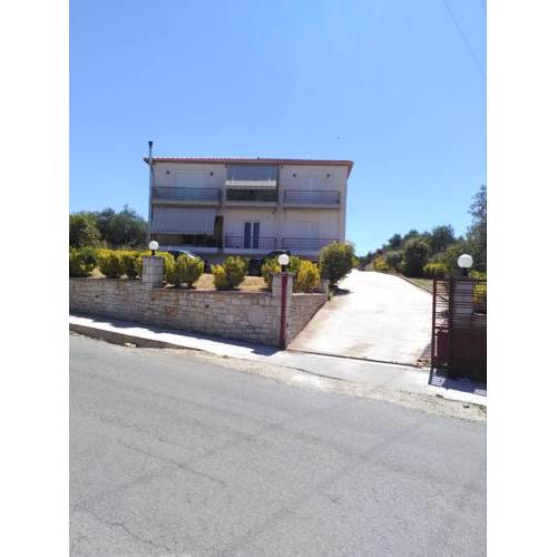Chora Nestor Apartment