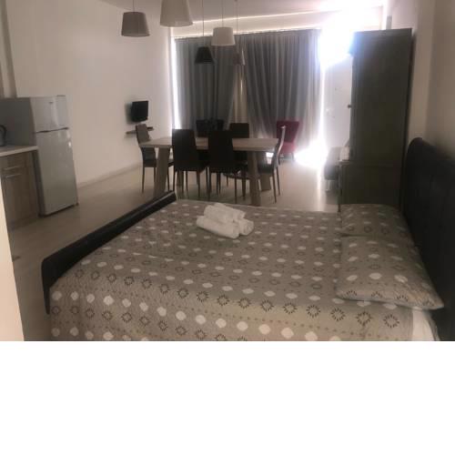Chrystal Studio Apartment