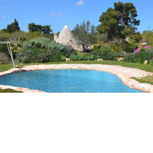 Cisternino Trulli Mansion with Pool by WowHomes