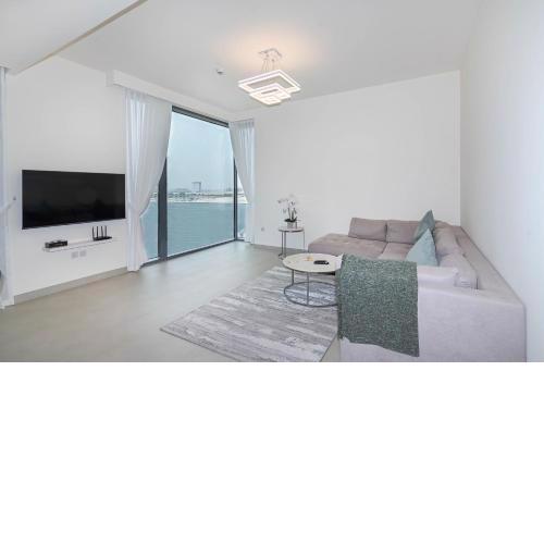 CitiHome- 2BR Creek Harbour