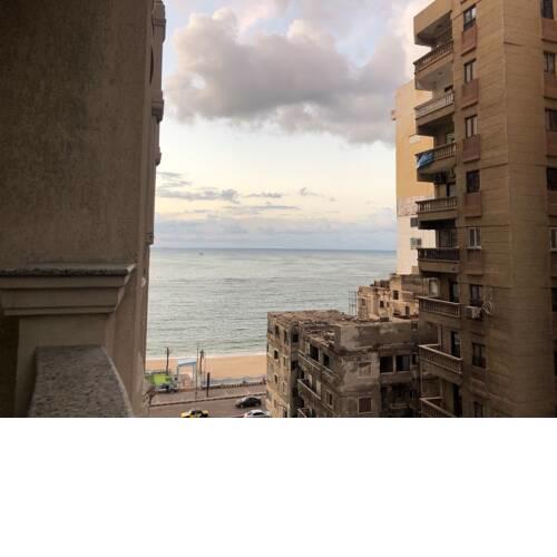 City Beach Complex, Spacious Modern Apartment