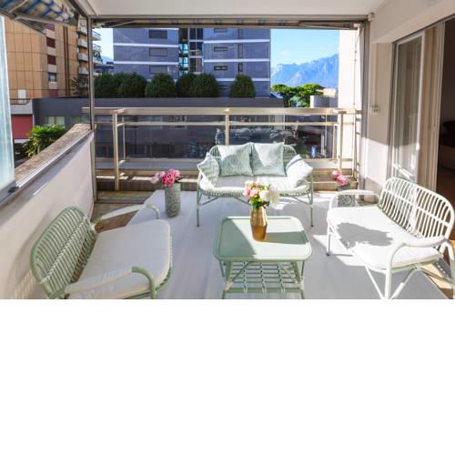 ☆ City Center Apartment - Montreux - Private Parking ☆