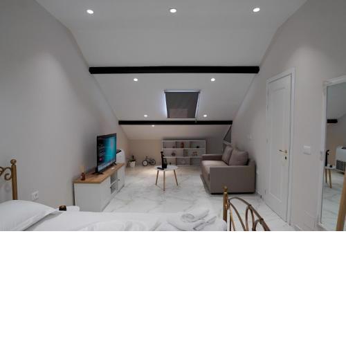 City Center Hideout - Studio Apartment