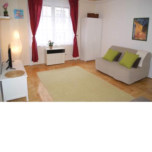 City Center Margaret Apartment