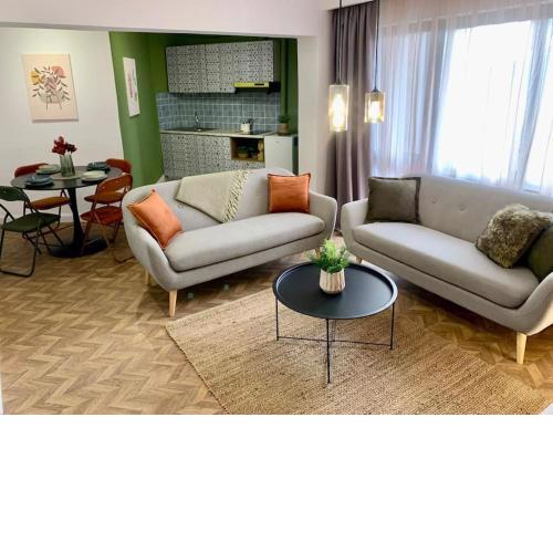 “City Center View” 2 bedroom Apartment