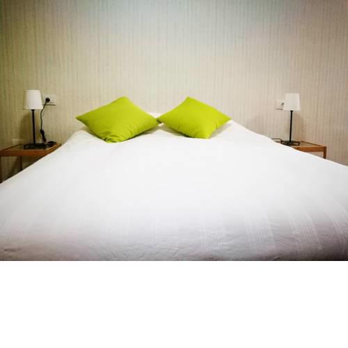 City Centre Apartment near Plaza del Charco- Wifi