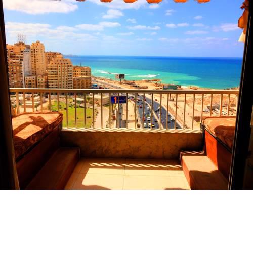 City Square Apartment - Sea View - Wi-Fi