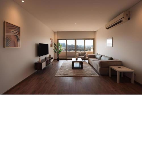 City-view Luxe 2br Apartment