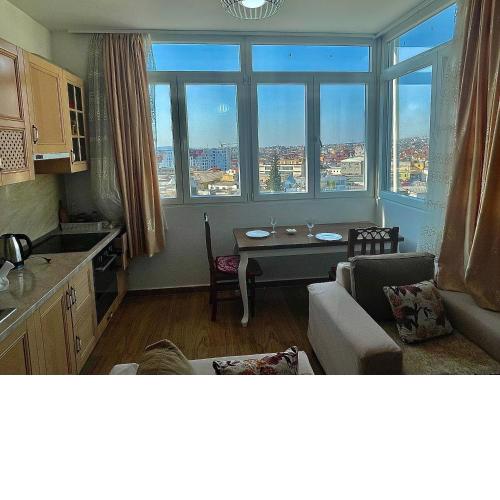 City view Penthouse!