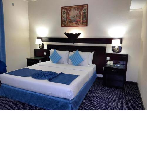 Claridge Hotel
