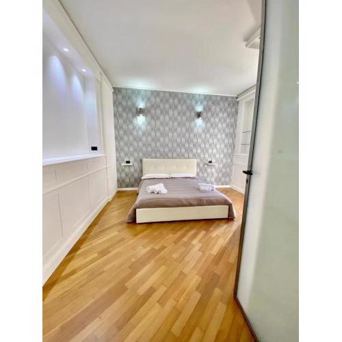 Class Rooms & Apartments DANTE 138