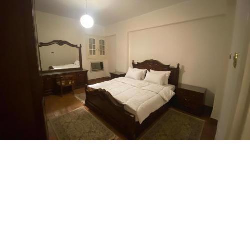 Classic 3BR Apartment Ma'adi Degla ST 231 by Sizzler Restaurant