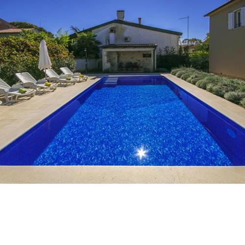 Classic Villa in Brcici with Private Pool