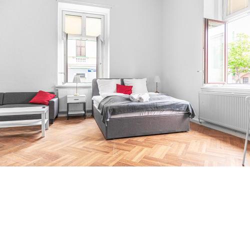 Classy 2BR Apt. w/ Exclusive Location near AKH