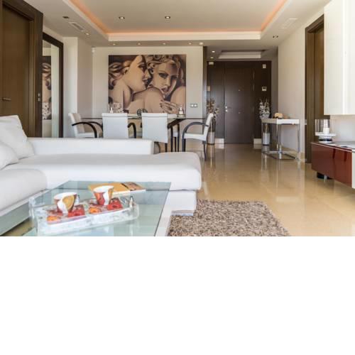 Classy Flat with Sea, Mountain,Golf Views & Spa