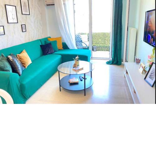 Classy Koukaki flat