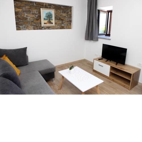 Classy One-Bedroom Apartment BEA