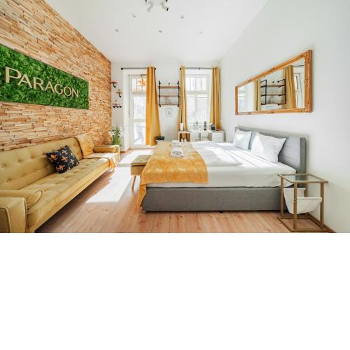 Classy Premium Aparmtent with Free Parking