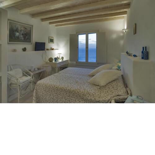 Claudia's & Jorge's Sunset Suite