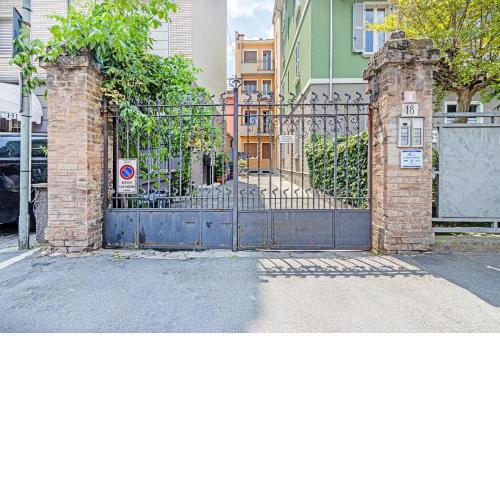Clelia Apartments