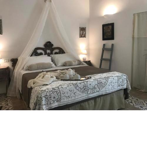 Clementina Room