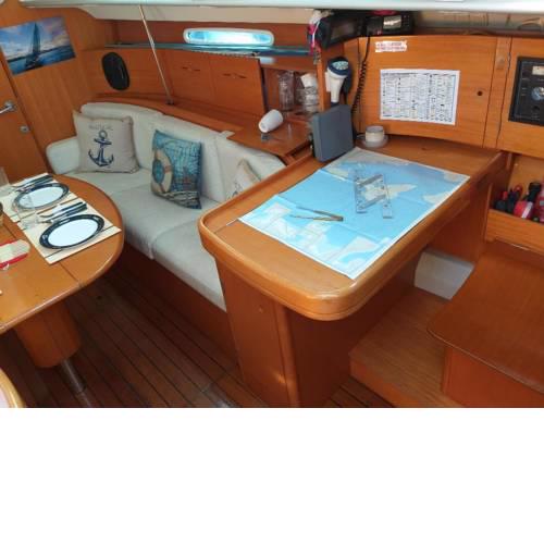 Cleopatra sailing